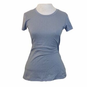 Under Armour fitted heat gear short sleeve gray